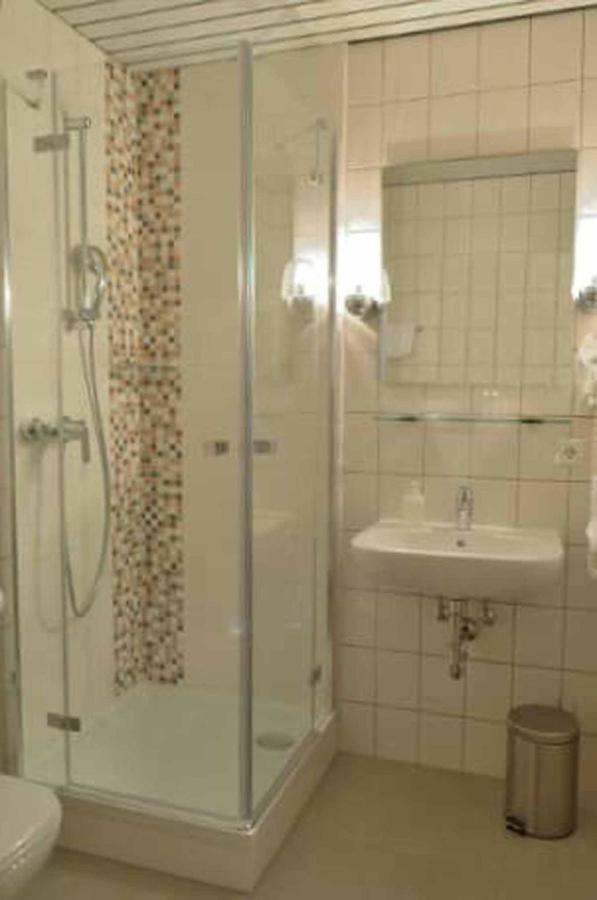 וואלדסאסן Hotel Bayerischer Hof מראה חיצוני תמונה