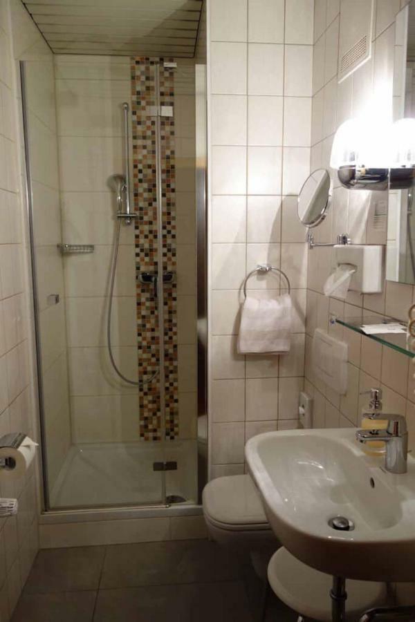 וואלדסאסן Hotel Bayerischer Hof מראה חיצוני תמונה
